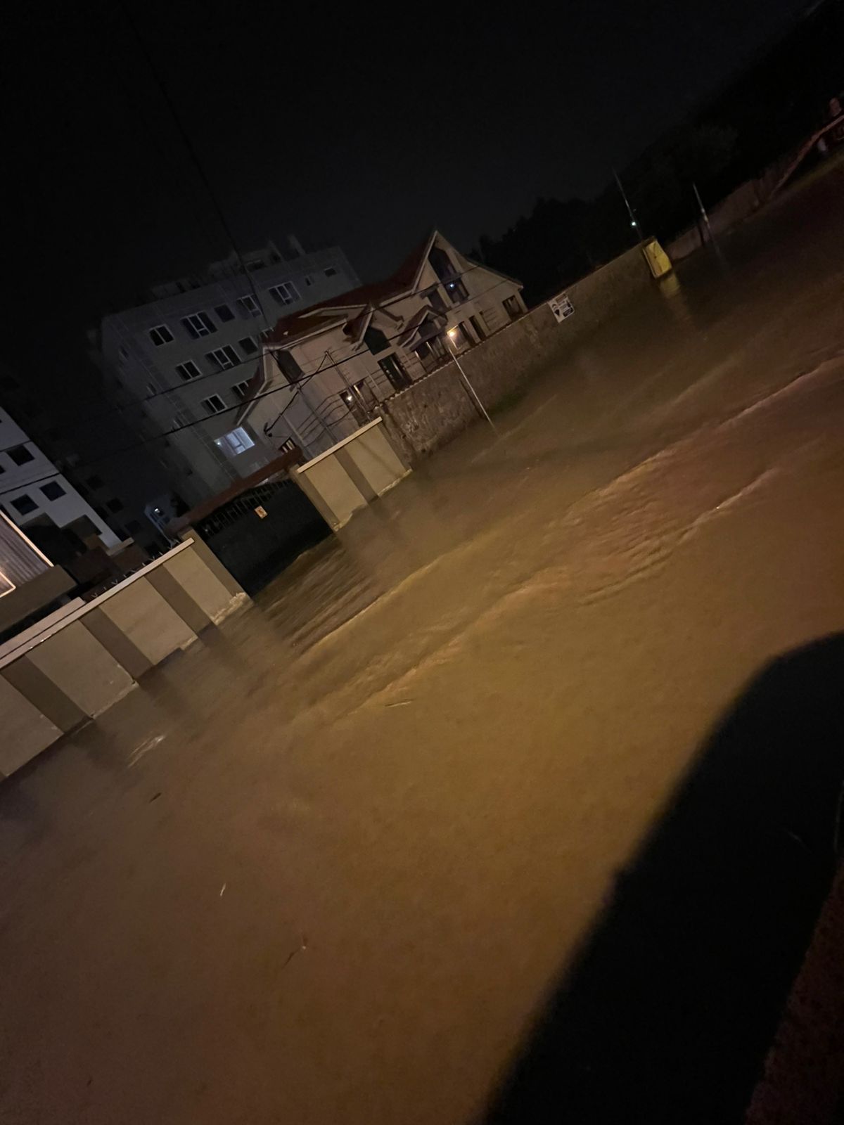 Lluvias en La Paz causan desbordes, sifonamientos y daños en infraestructura