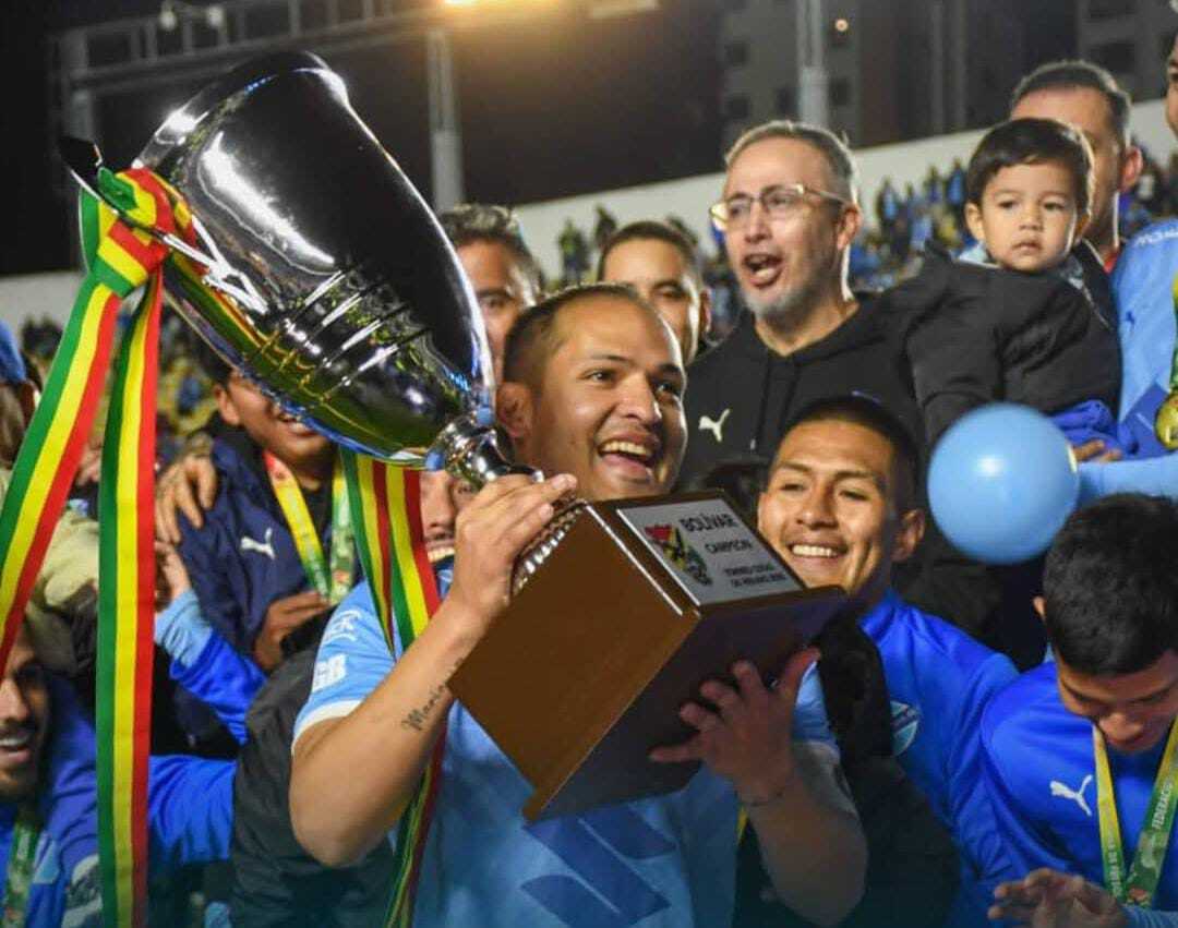 Bolívar aplasta a Blooming 5-0 y conquista la Copa de Verano