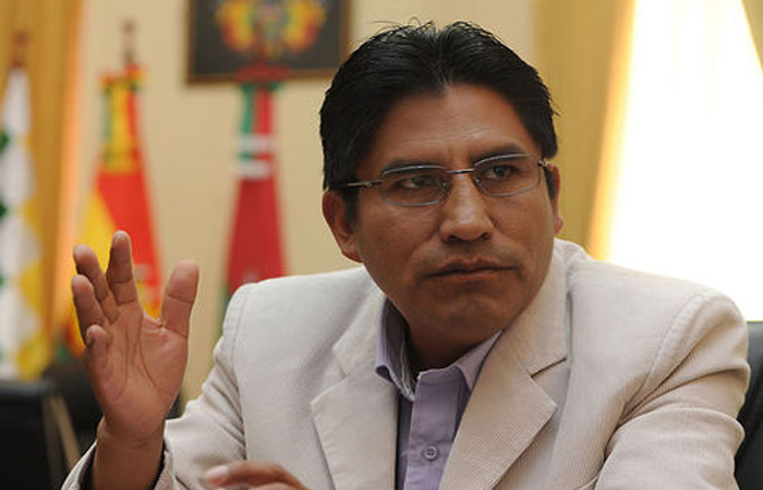 Félix Patzi ratifica que Alianza Popular sigue en carrera y exige al TSE inscripción definitiva