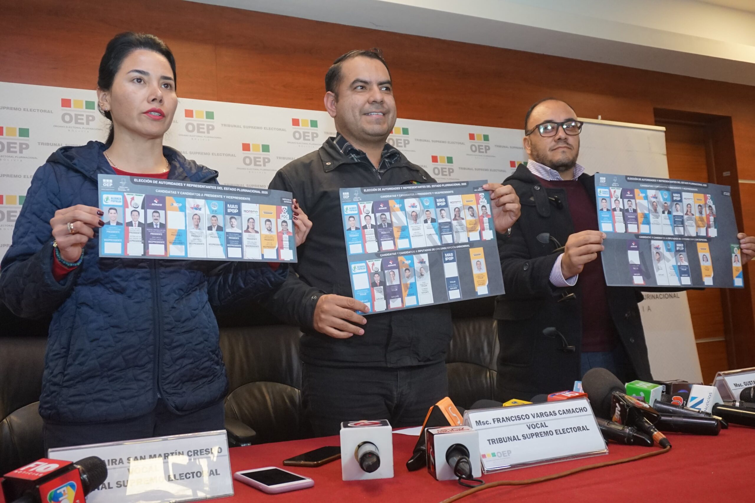 TSE presenta diseño oficial de la papeleta electoral con QR y nuevas medidas de seguridad