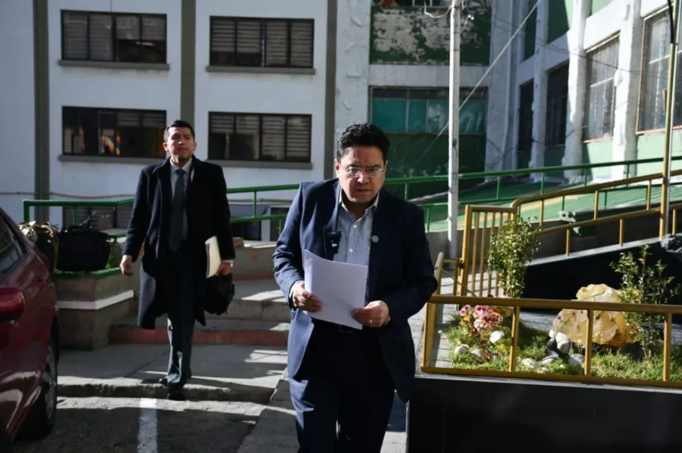 Oposición exige investigar audio atribuido a Siles por presunta injerencia judicial