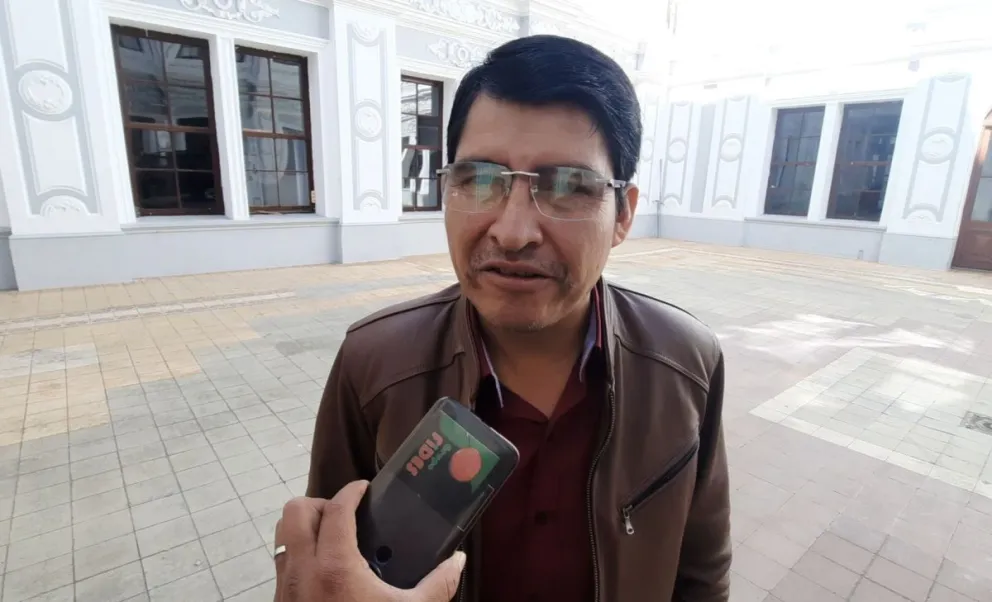 Fiscalía imputa a joven de 23 años por caída del gobernador de Chuquisaca