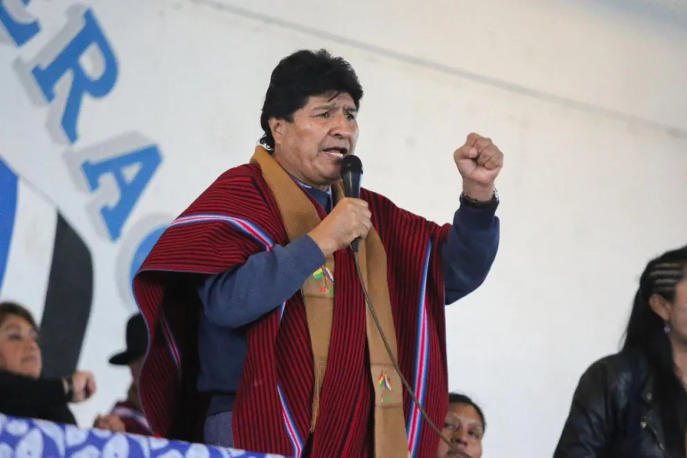 Evo Morales exige al TSE su habilitación como candidato y la restitución del MAS y Pan-Bol