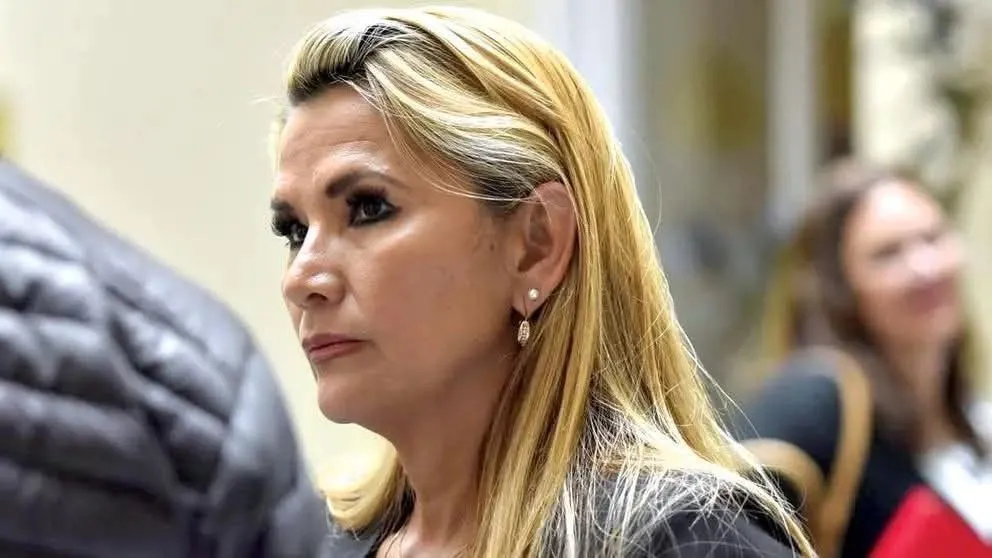 Defensa de Jeanine Áñez tramita juicio de responsabilidades por caso EBA ante la Fiscalía General