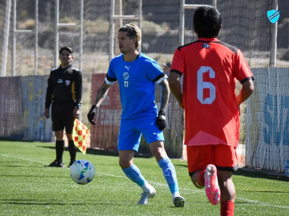 Bolívar refuerza su ofensiva con Cauteruccio, Velásquez y Rodríguez para enfrentar a Palestino en el Play Off sudamericano
