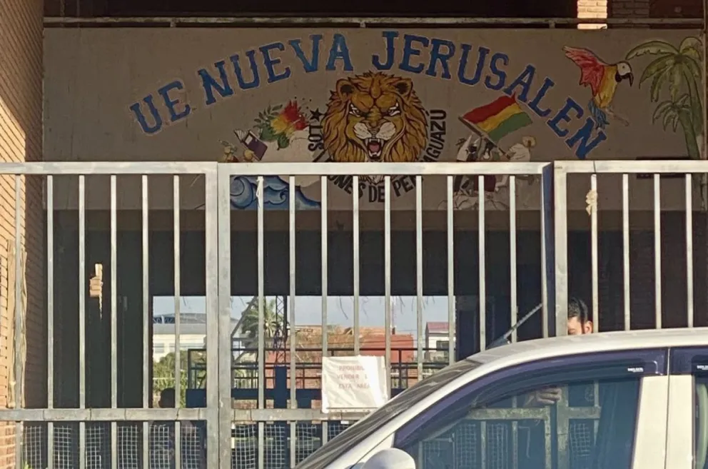 Estudiante de 13 años sigue en terapia intensiva tras brutal apuñalamiento en colegio de Warnes