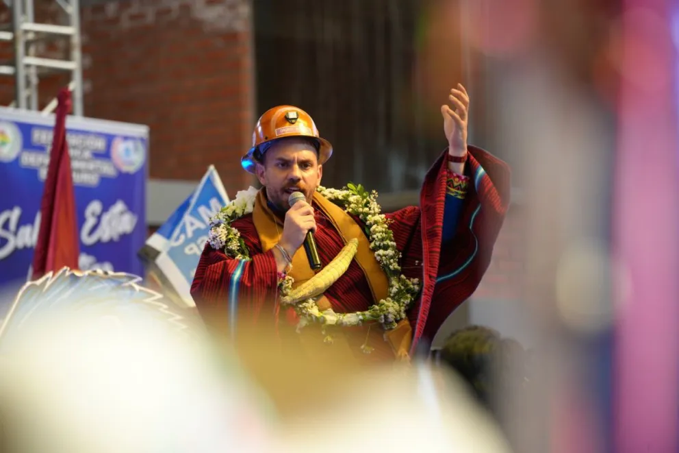 Del Castillo niega distanciamiento con Arce, pero reconoce que no conversan desde hace semanas