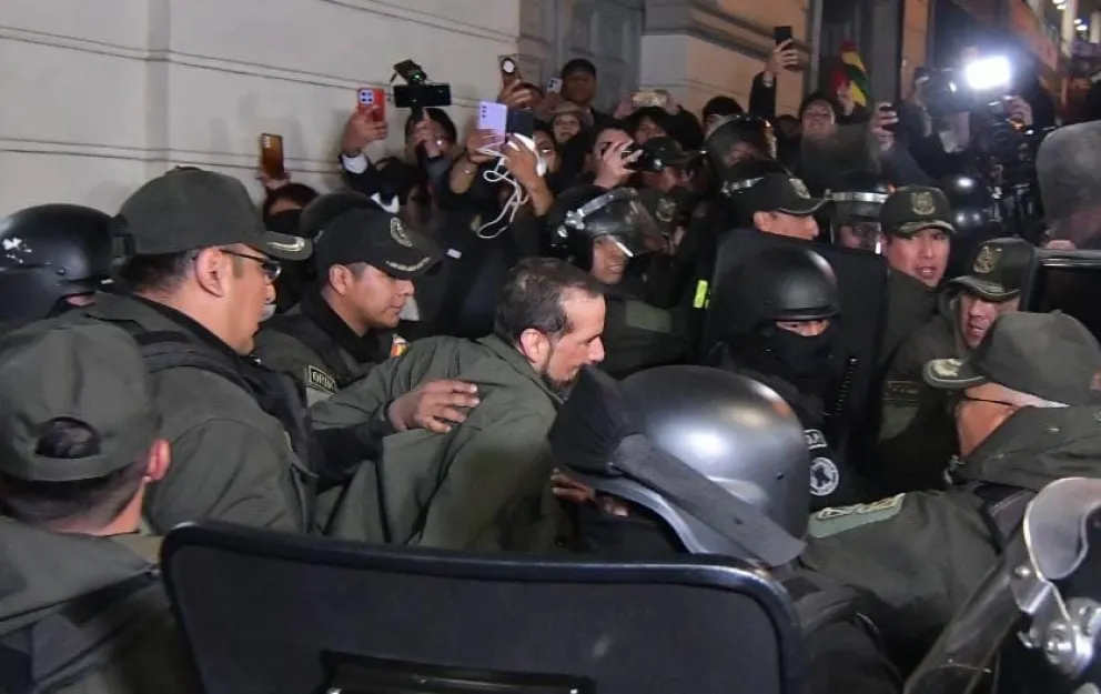 Camacho asumirá la Gobernación de Santa Cruz apenas llegue a la ciudad y ya tiene gabinete definido