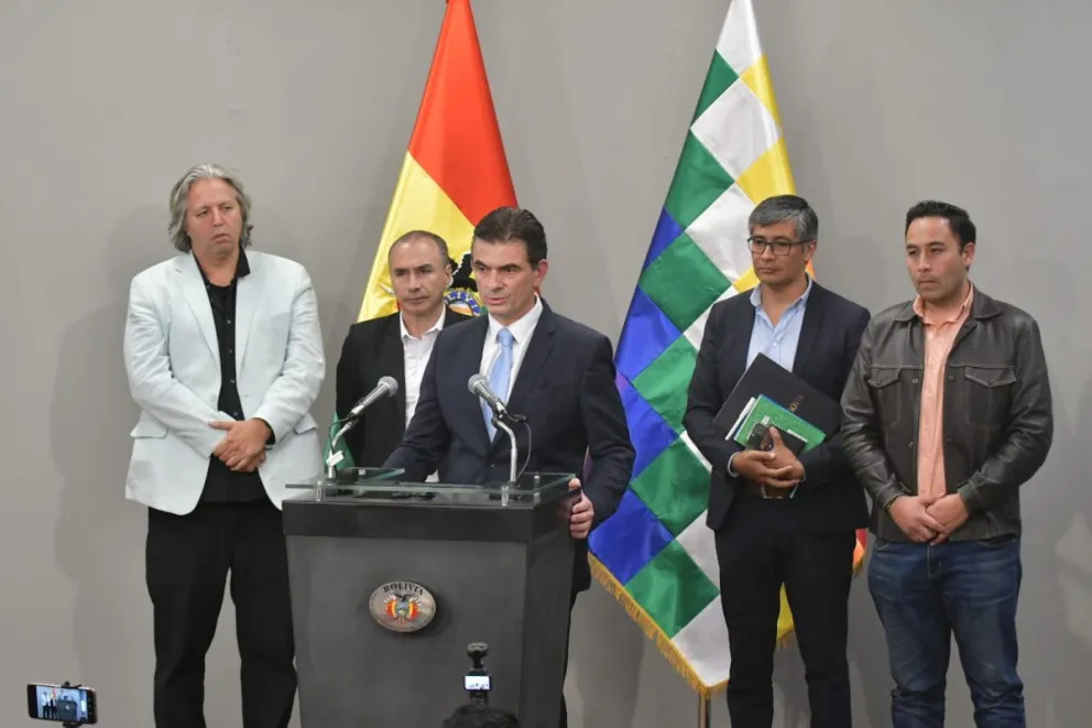 ¿Quiénes integran el círculo de confianza de Rodrigo Paz?