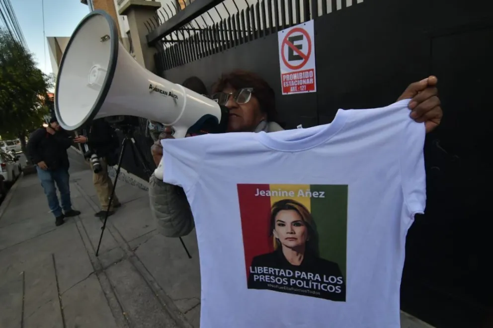 Jeanine Añez asiste a audiencia clave por el caso Sacaba en busca de juicio de responsabilidades