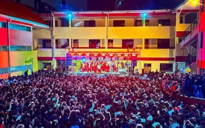 Avalancha humana en colegio de Oruro deja una estudiante fallecida y otra en terapia intensiva