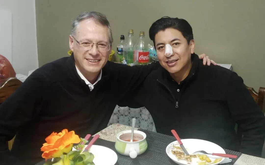 Jaime Dunn visita a Marco Pumari y denuncia uso político de la justicia en Bolivia