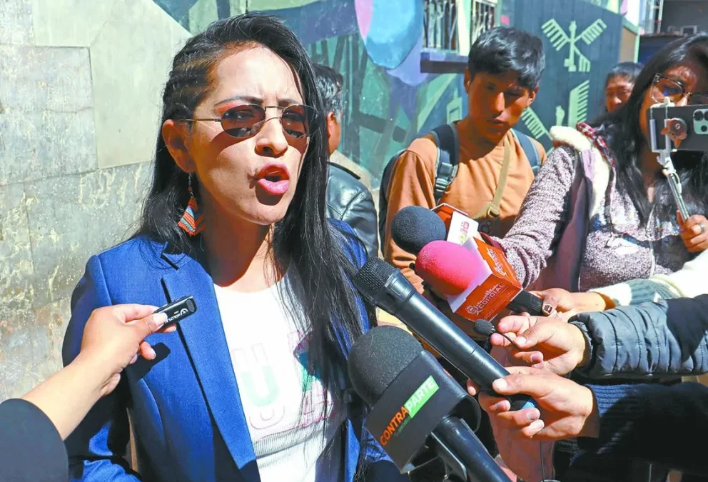 Wilma Alanoca critica al PDC y afirma que el voto evista “está refugiado en una sigla inconsistente”