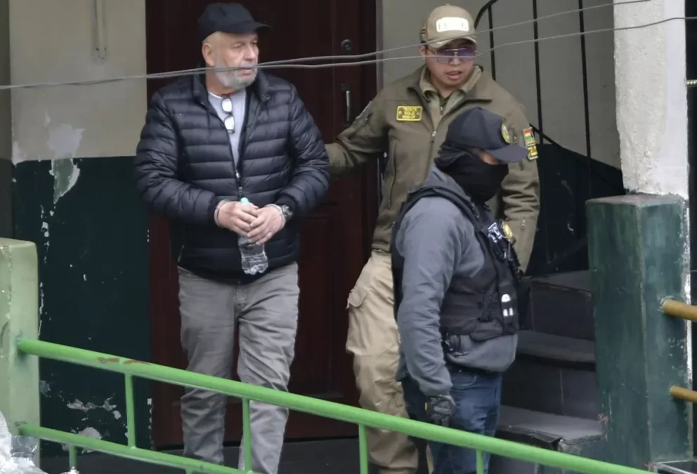 Por cuarta vez, ordenan detención preventiva indefinida para Arturo Murillo por legitimación de ganancias ilícitas