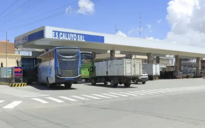 Asosur denuncia que YPFB no entrega certificados de calidad del combustible en medio de reclamos por fallas mecánicas