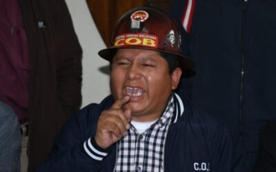 Suspenden audiencia de Huarachi; el exejecutivo de la COB defiende su patrimonio y afirma que trabaja desde niño