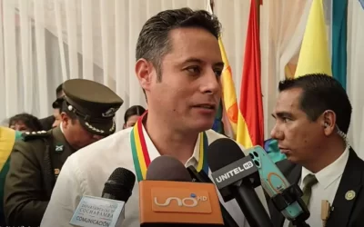 Edmand Lara cuestiona vocera presidencial y defiende sus viajes: “He ido a trabajar, no a rascarme”