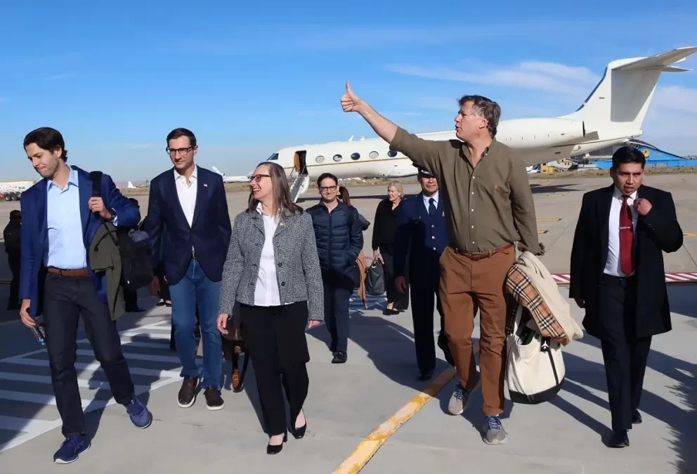 Delegación de Estados Unidos llega a Bolivia para la investidura de Rodrigo Paz e inicia “una nueva era de cooperación”