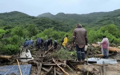 Rescatan a tres desaparecidos en Samaipata, pero decenas de familias siguen aisladas tras la riada