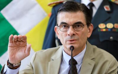 Paz: Dólar se estabiliza y hay más combustible, pero urge garantizar sostenibilidad económica