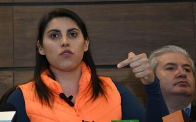 Barrientos cuestiona a Lara y le exige formalizar denuncias por corrupción en la vía judicial