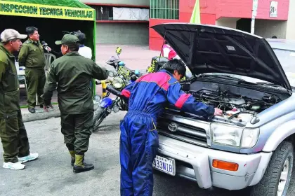 Amplían la inspección vehicular hasta el 31 de diciembre; multas empezarán a aplicarse desde enero
