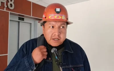 Ampliado de la COB ratifica el paro indefinido y anuncia refuerzos para las movilizaciones en La Paz