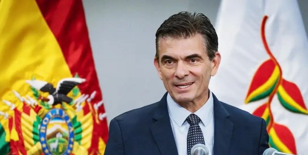 A un mes de gestión, Rodrigo Paz mantiene alta aprobación pero recibe críticas por falta de decisiones estructurales