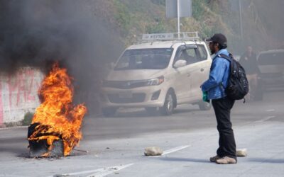 36 bloqueos afectan las carreteras de Bolivia este jueves por la tarde