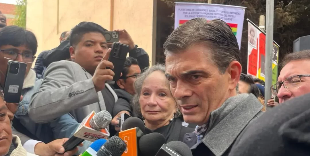 Paz advierte: “Quien use dinamita y ponga en riesgo la vida de un boliviano irá a la cárcel”