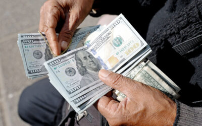 Gobierno inicia devolución de ahorros en dólares de hasta $us 1.000 a más de 75.000 familias