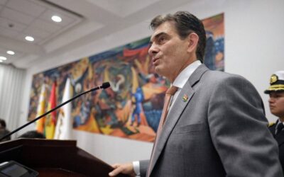 Rodrigo Paz llega a Santa Cruz para participar en cumbre contra los avasallamientos