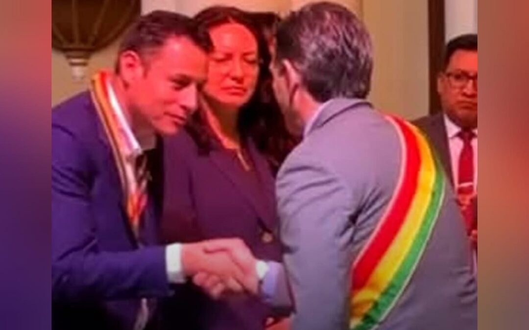Rodrigo Paz y Edmand Lara se reencuentran con un apretón de manos en el Te Deum por los 245 años de Oruro