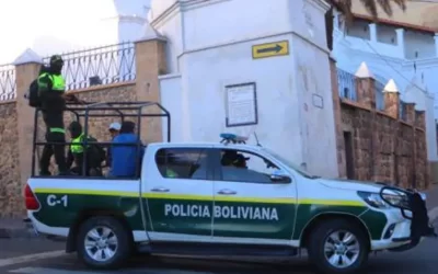 Hallan a un hombre sin vida en Sucre; murió por broncoaspiración tras consumir alcohol varios días