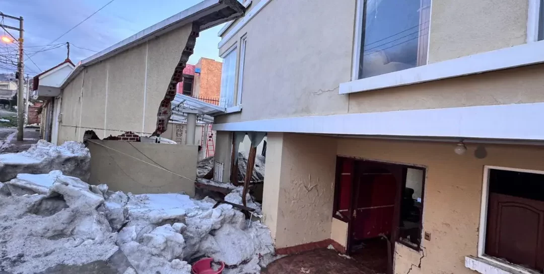 Granizada histórica en La Paz: granizo de hasta 2 metros causa graves daños en viviendas y calles