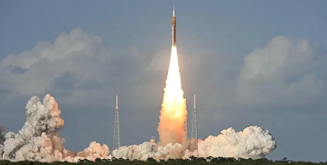 NASA lanza Artemis II: la primera misión tripulada hacia la Luna en más de 50 años