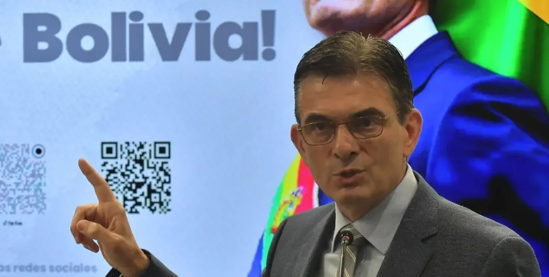 Gobierno elimina 161 decretos que autorizaban la contratación directa impulsados en gestiones anteriores