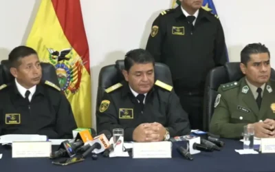 Armada recupera armas robadas en Chua Cocani y aprehende a seis implicados, incluido un marino