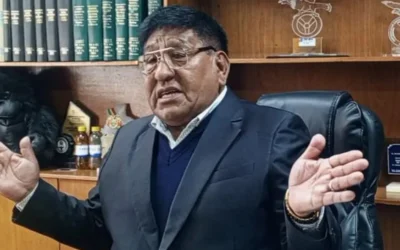 Choferes de Bolivia confirman asistencia al diálogo con el Gobierno tras paro por combustibles