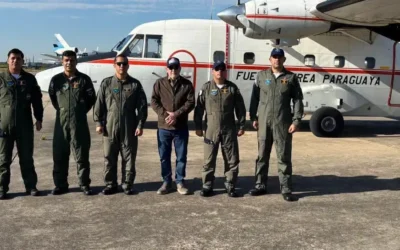 Avión de la Fuerza Aérea de Paraguay llega a Santa Cruz con ayuda humanitaria para afectados por los bloqueos en La Paz