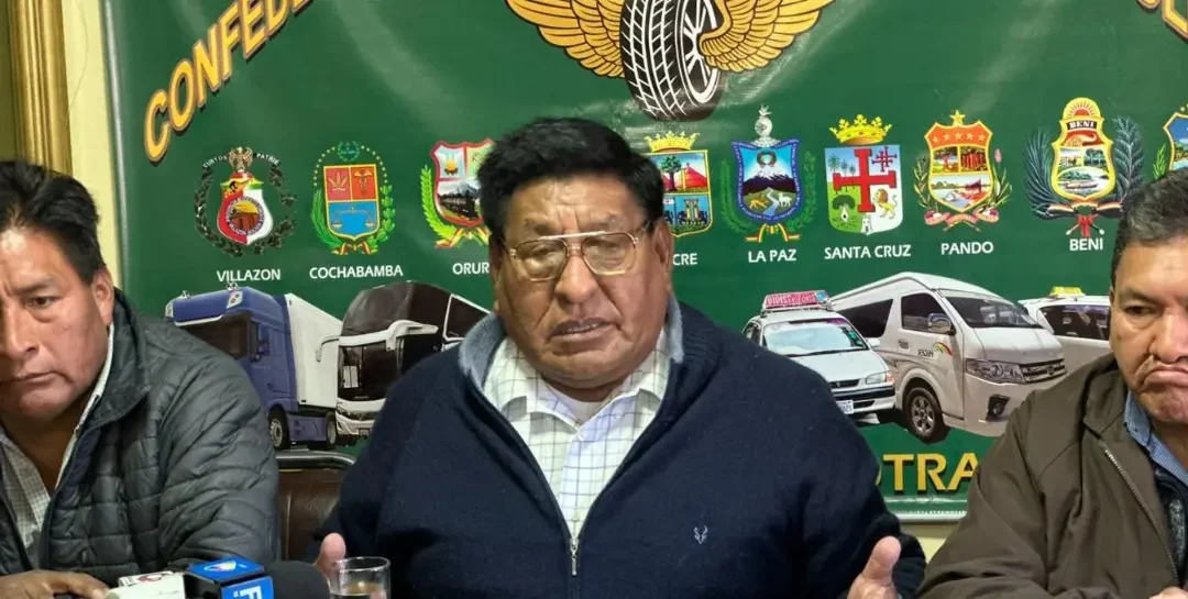 Choferes dan 48 horas al Gobierno para desbloquear carreteras y advierten con medidas de presión