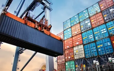 Gobierno reduce en 5% los aranceles de importación para amortiguar el impacto del nuevo tipo de cambio del dólar