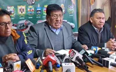 Choferes exigen reunión con el Gobierno en 48 horas por falta de combustible y advierten que “ya no toleran más”