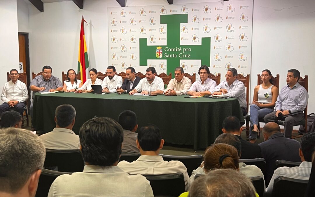 Gobierno y sectores cruceños acuerdan 10 medidas para enfrentar la crisis de combustibles