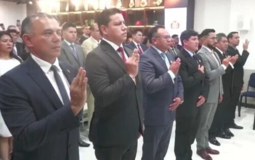 Nueve fiscales departamentales juran al cargo para cumplir 90 días de interinato